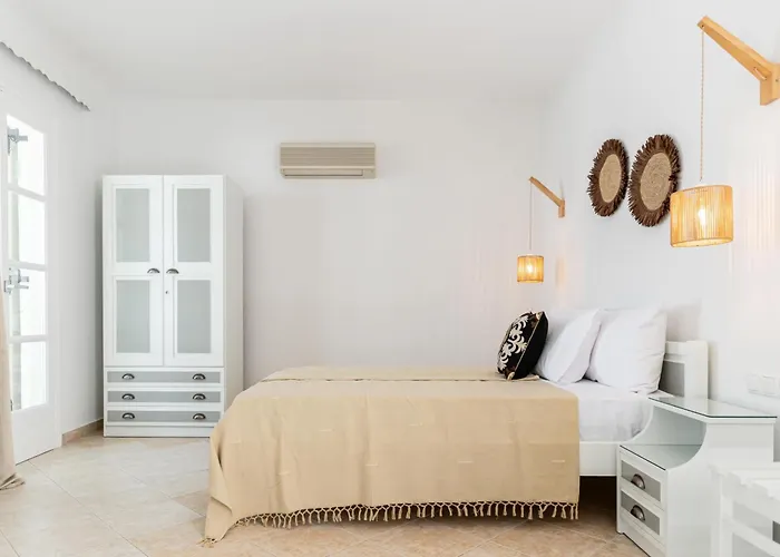 Fanis 2* Agia Anna (Naxos)